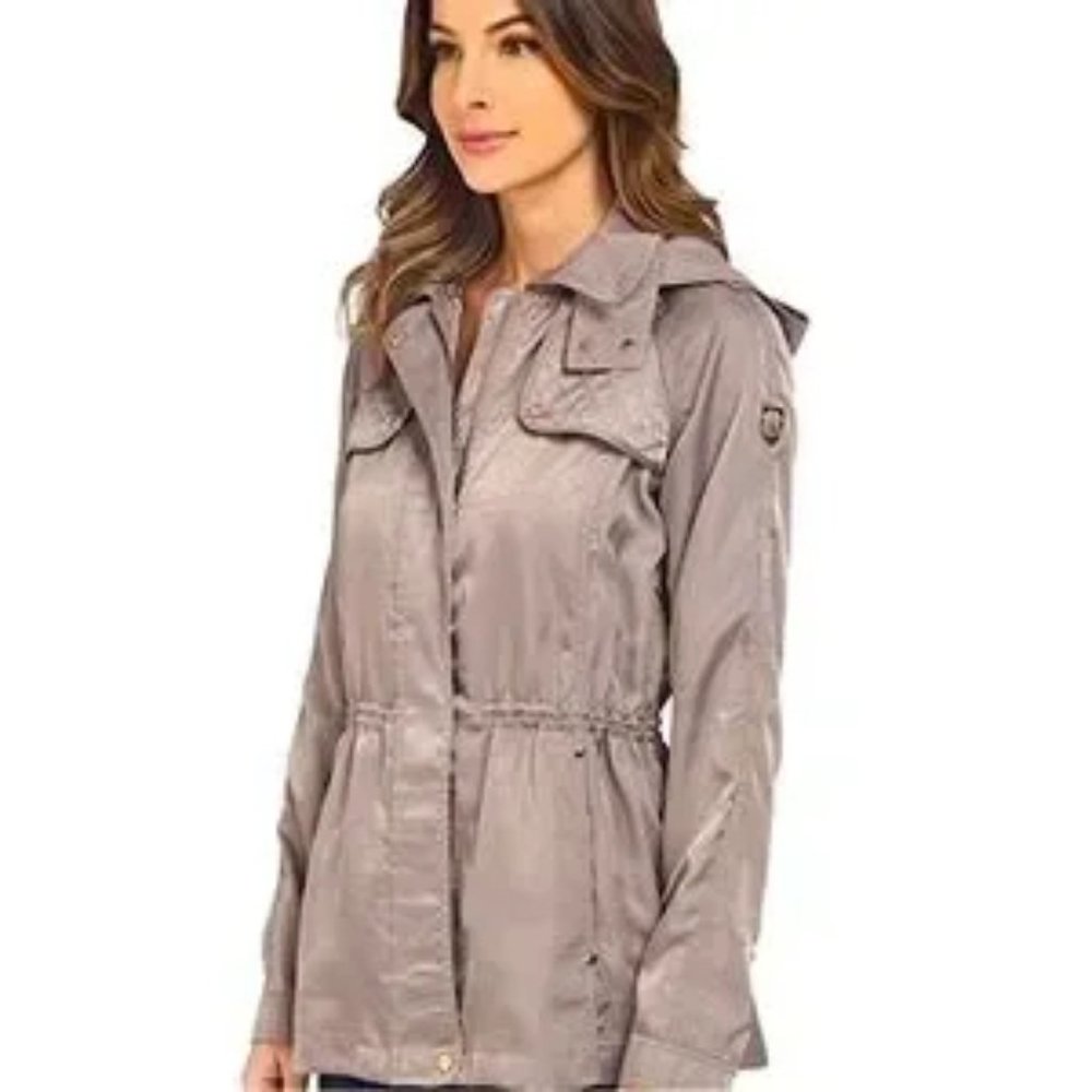 GREAT FOR All-SEASON TRAVEL! VC Anorak Jacket